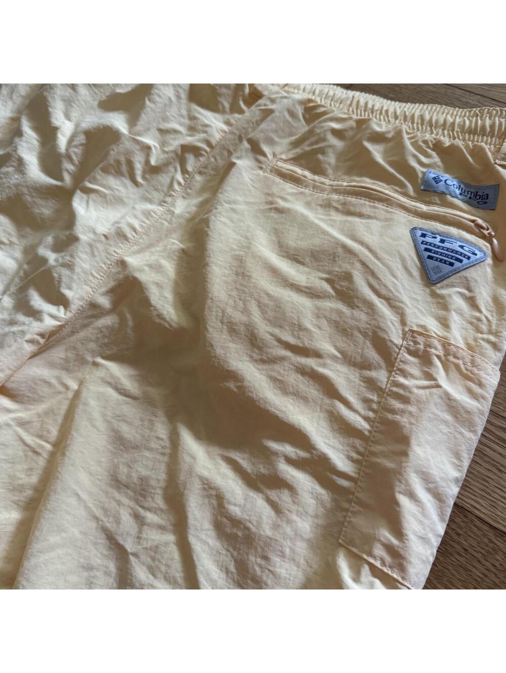 Columbia Butter Yellow Lined Swim Shorts Size M